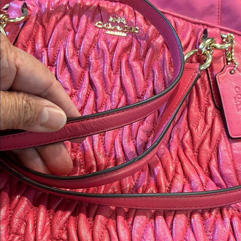 Coach Kelsy Pink Quilted Shoulder Bag in Twist Leather NWT - Picture 12 of 12